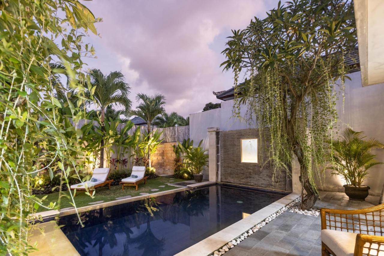 Bali Voyage Villa Seminyak Esterno foto